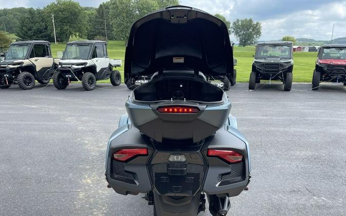 2025 Can-Am® Spyder RT Limited Dark Wheels