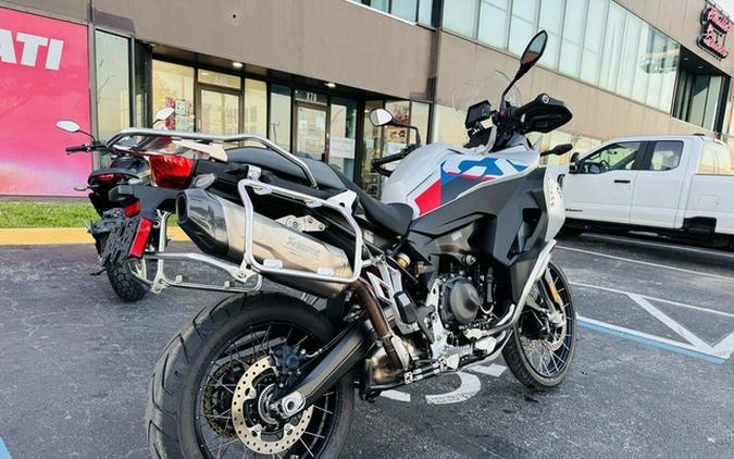 2024 BMW F 900 GS Adventure White Aluminum Metal Matte