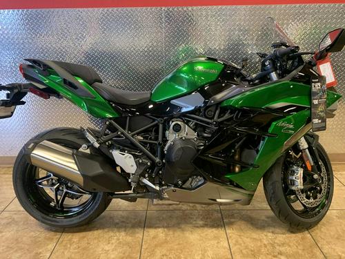 2019 Kawasaki Ninja H2 SX SE+ Review: Supercharged Travel