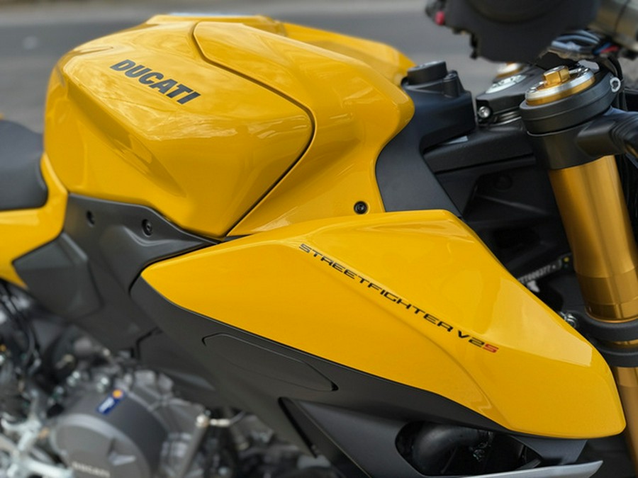 2026 Ducati Streetfighter V2 SF896