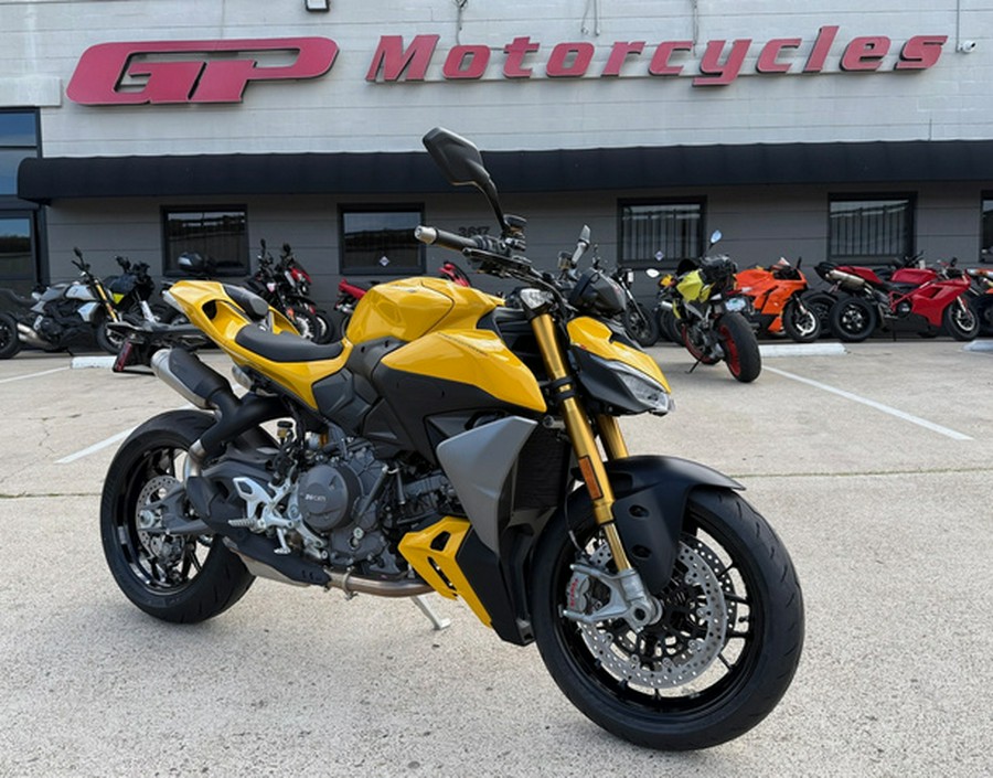 2026 Ducati Streetfighter V2 SF896