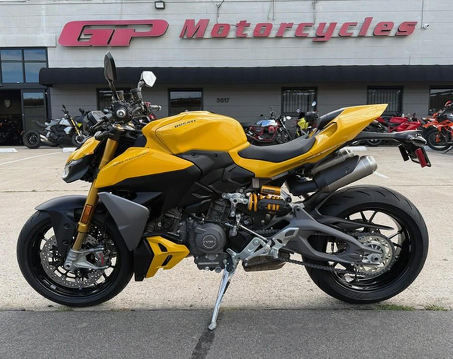 2026 Ducati Streetfighter V2 SF896