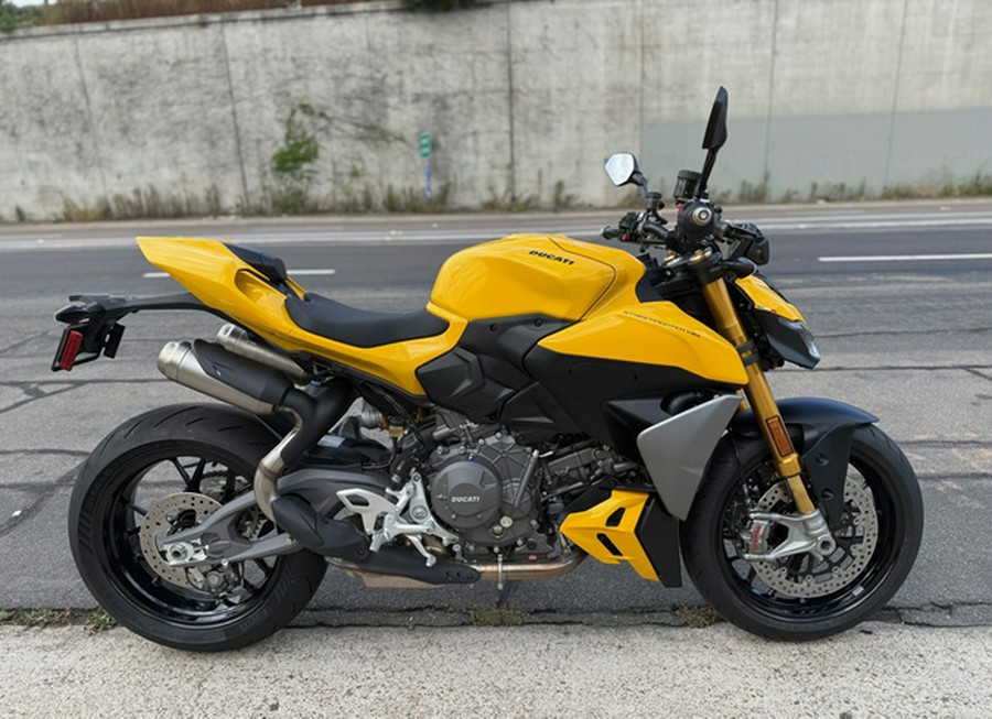 2026 Ducati Streetfighter V2 SF896