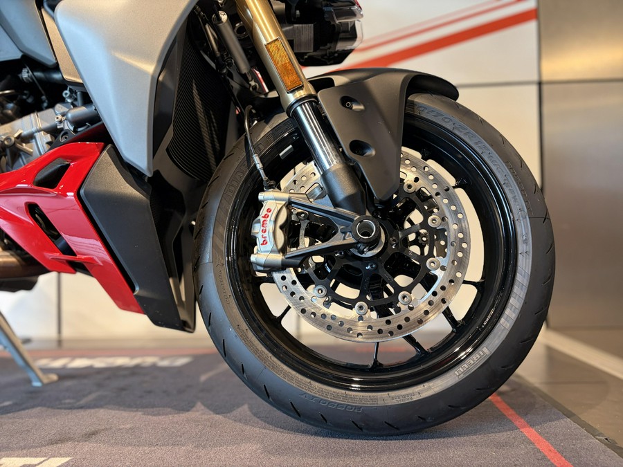 2022 Ducati STREETFIGHTER V2