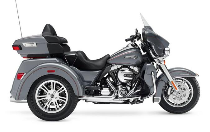 2023 Harley-Davidson® Tri Glide® Ultra Prospect Gold/Vivid Black