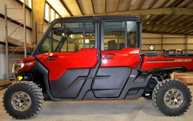 2024 Can-Am® Defender MAX Limited HD10