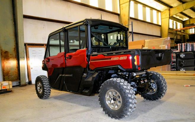 2024 Can-Am® Defender MAX Limited HD10