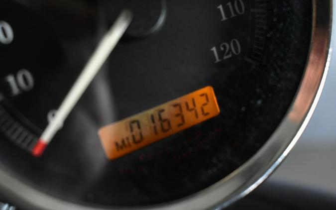 2005 Harley-Davidson Sportster 883 Custom