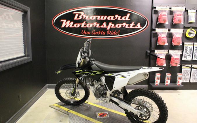 2026 Triumph TF 450-X Jet Black/Pure White 450-X