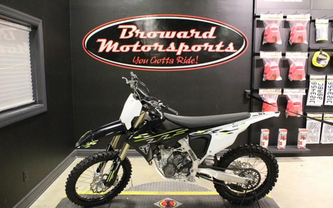 2026 Triumph TF 450-X Jet Black/Pure White 450-X