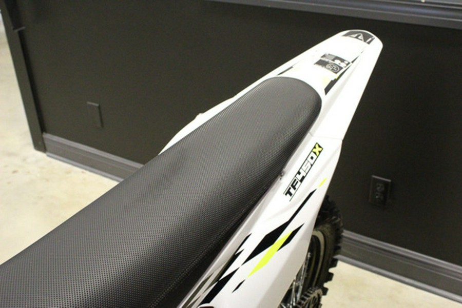 2026 Triumph TF 450-X Jet Black/Pure White 450-X