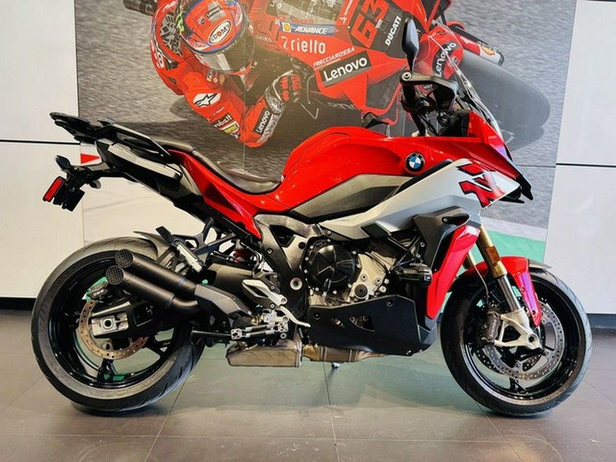 2021 BMW S 1000 XR Racing Red