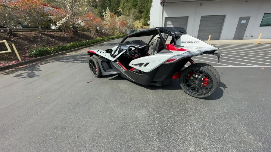 2023 Polaris Slingshot® ROUSH® Edition Manual