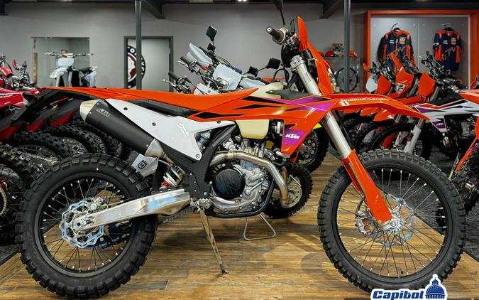 2024 KTM 500 EXC-F Six Days First Look [Fast Facts]