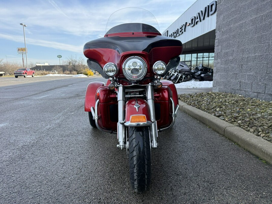 2012 Harley-Davidson® Tri Glide® Ultra Classic FLHTCUTG