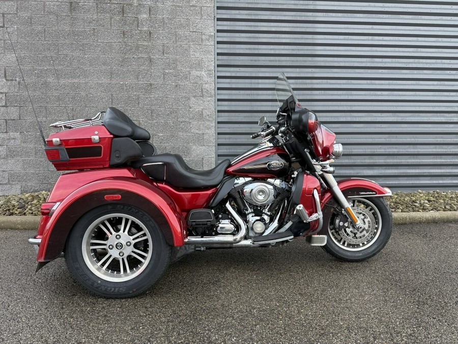 2012 Harley-Davidson® Tri Glide® Ultra Classic FLHTCUTG