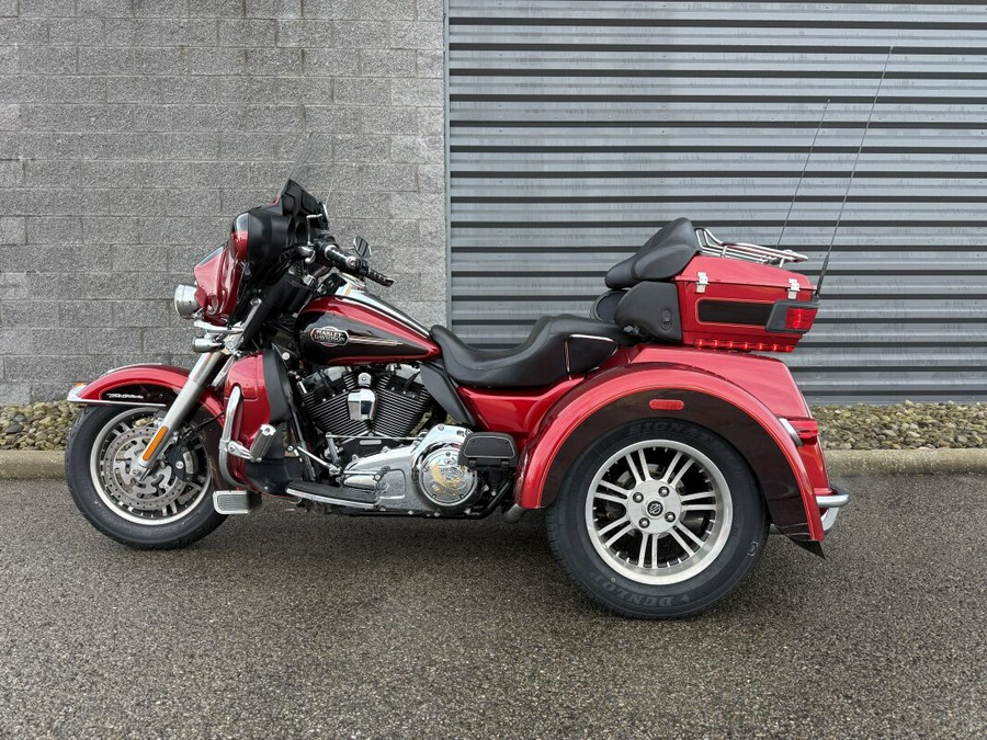 2012 Harley-Davidson® Tri Glide® Ultra Classic FLHTCUTG