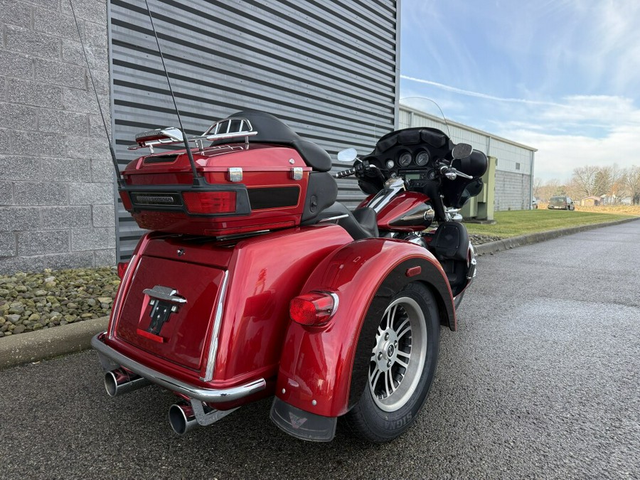 2012 Harley-Davidson® Tri Glide® Ultra Classic FLHTCUTG