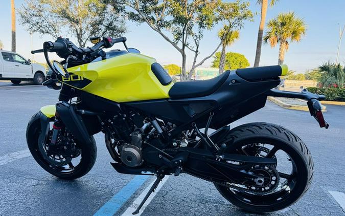 2025 Husqvarna VITPILEN 801