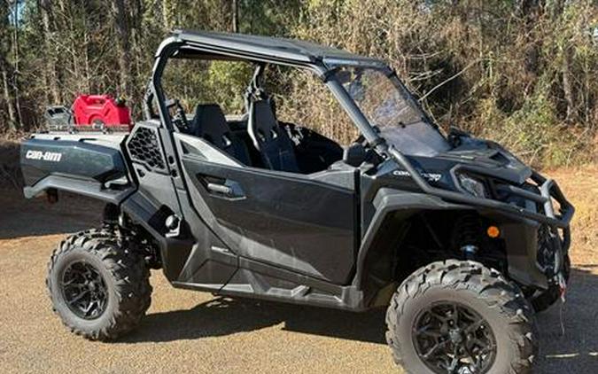 2023 Can-Am Commander XT 700
