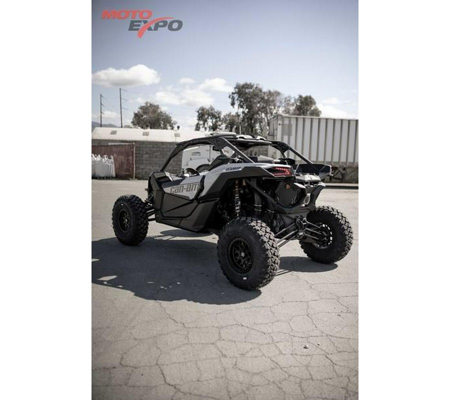 2024 Can-Am® Maverick X3 RS Turbo RR Catalyst Gray