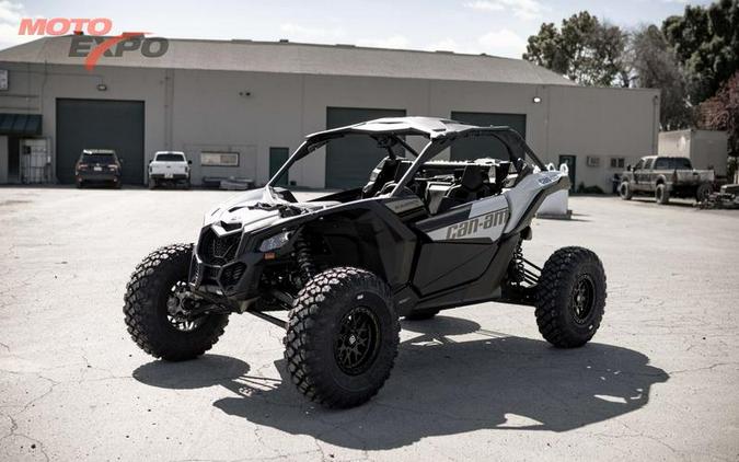 2024 Can-Am® Maverick X3 RS Turbo RR Catalyst Gray