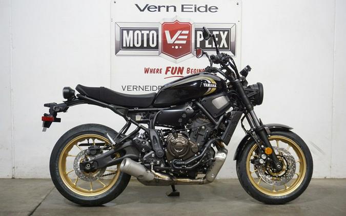 2025 Yamaha XSR 700