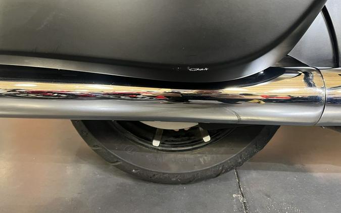 2020 Indian Motorcycle® Roadmaster® Dark Horse® Thunder Black Smoke