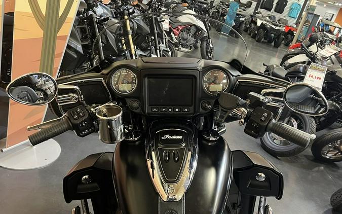 2020 Indian Motorcycle® Roadmaster® Dark Horse® Thunder Black Smoke
