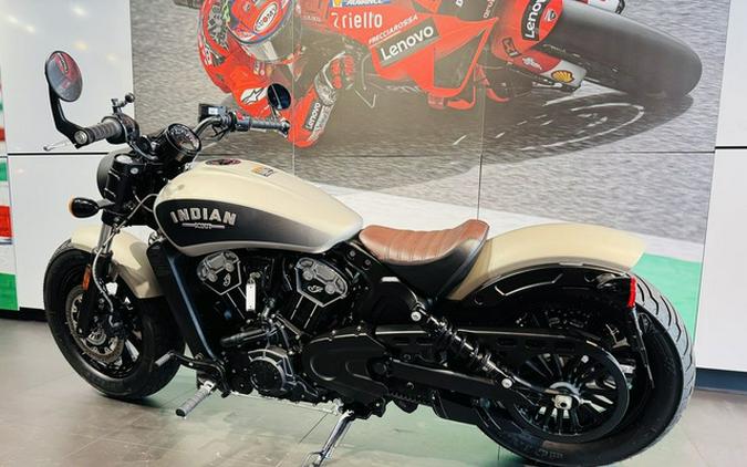 2023 Indian Scout Bobber ABS Silver Quartz Smoke