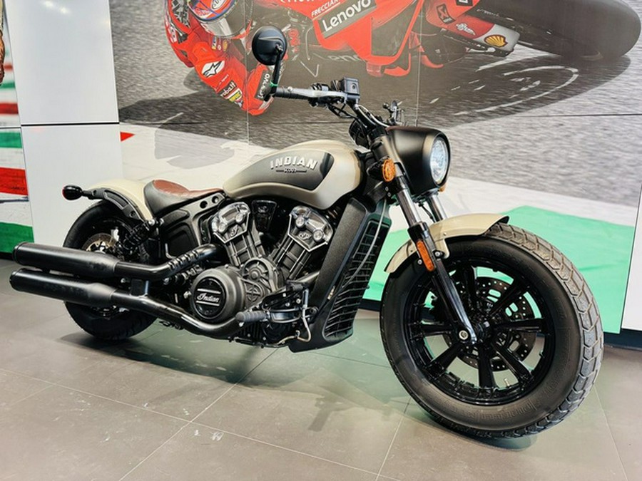 2023 Indian Scout Bobber ABS Silver Quartz Smoke