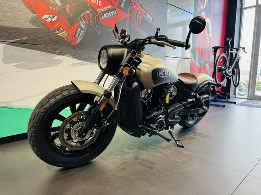 2023 Indian Scout Bobber ABS Silver Quartz Smoke