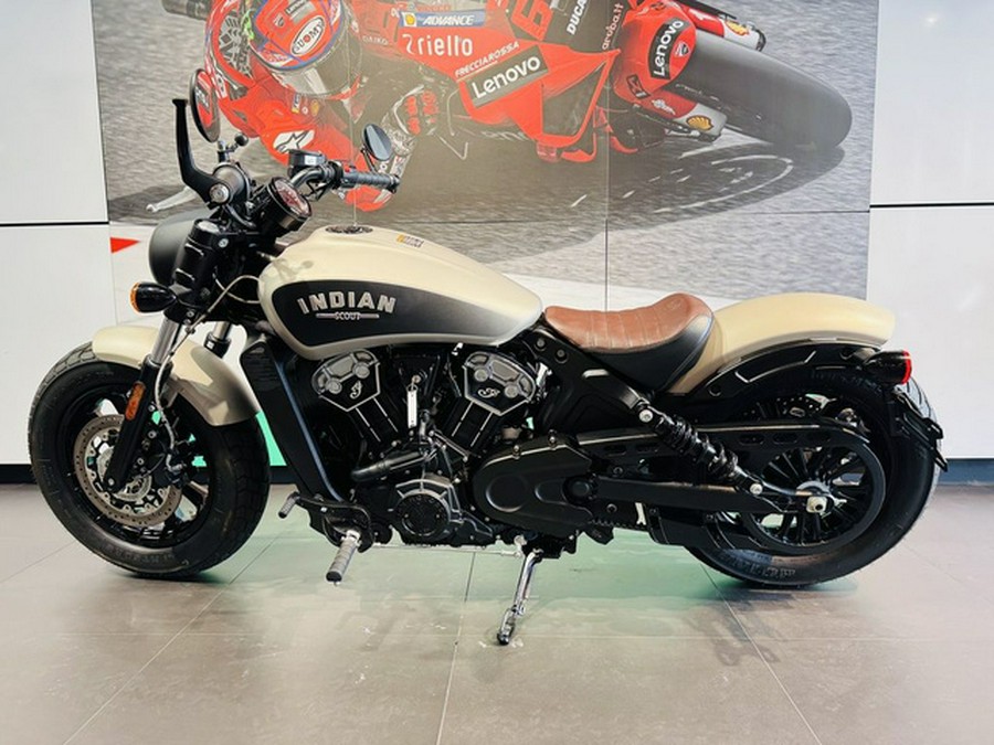 2023 Indian Scout Bobber ABS Silver Quartz Smoke