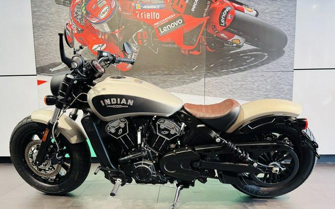 2023 Indian Scout Bobber ABS Silver Quartz Smoke