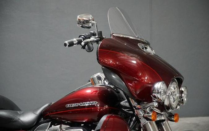 2017 Harley-Davidson® FLHTKL - Ultra Limited Low