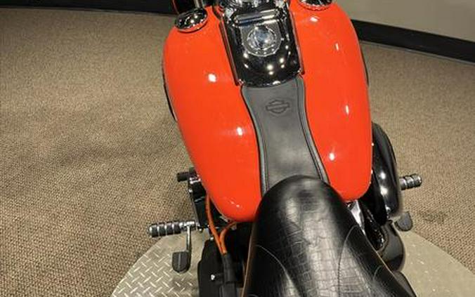 2012 Harley-Davidson® FXDF - Dyna® Fat Bob®