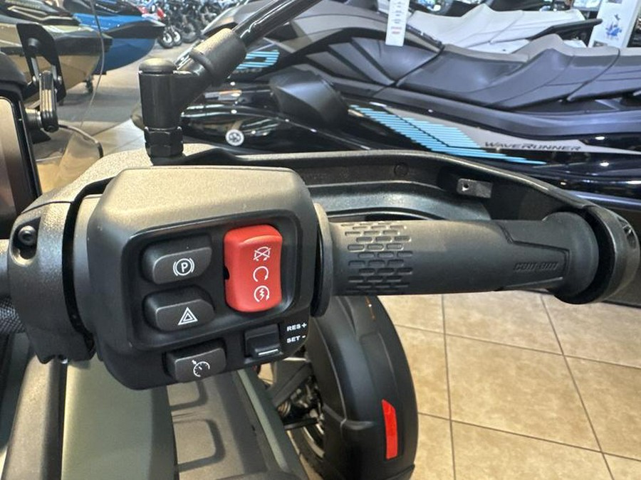 2025 Can-Am® Canyon Redrock