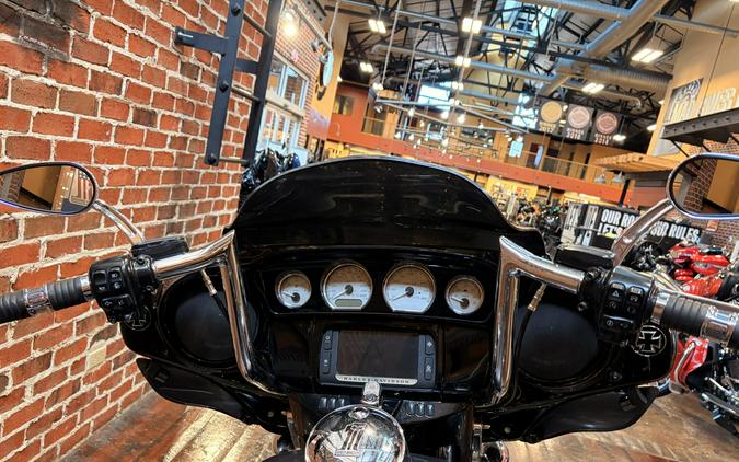 FLHXS 2015 Street Glide Special