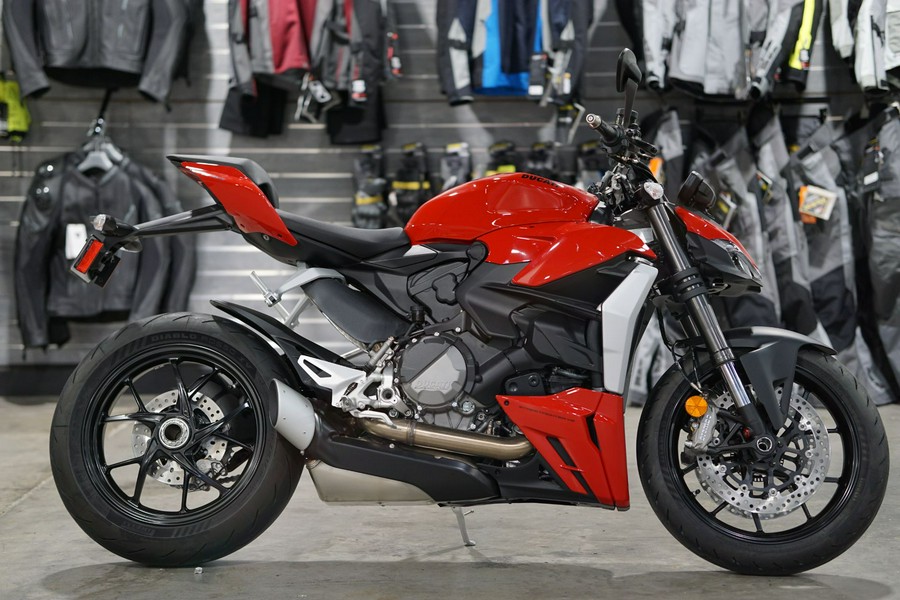 2024 Ducati Streetfighter V2