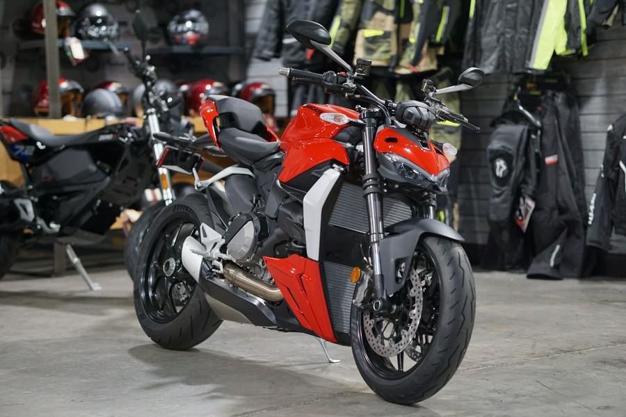 2024 Ducati Streetfighter V2