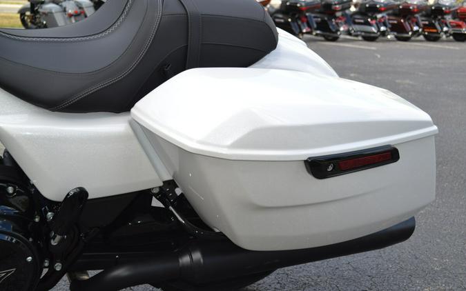 2024 Harley-Davidson Road Glide® White Onyx Pearl - Black Finish - FLTRX