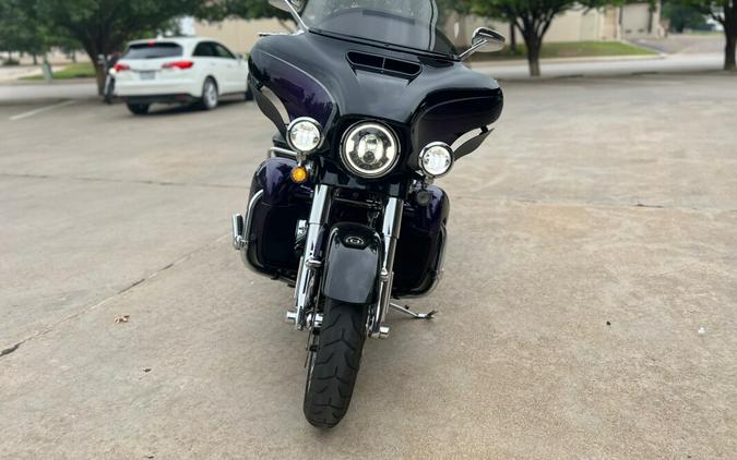 2021 Harley-Davidson® CVO™ Limited Royal Purple & Royal Black Fade