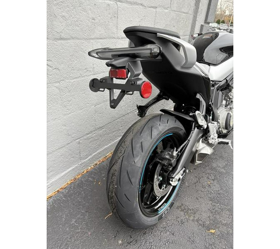 2026 CFMOTO UFORCE 1000 XL