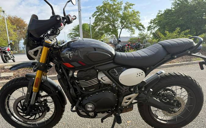 2026 Triumph Scrambler 400 XC