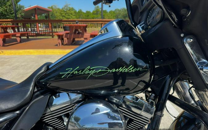 2014 Harley-Davidson® Street Glide® Special