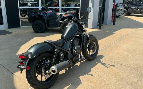 2026 Honda Rebel 300 E-Clutch