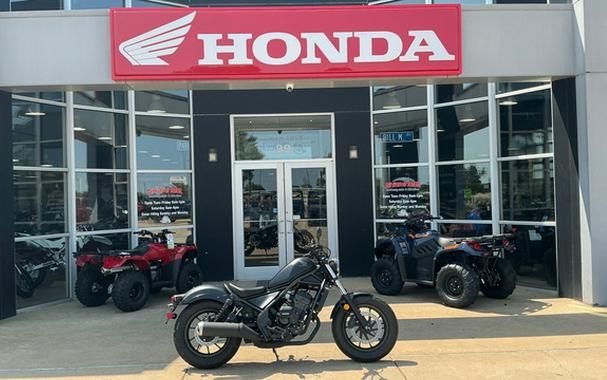 2026 Honda Rebel 300 E-Clutch