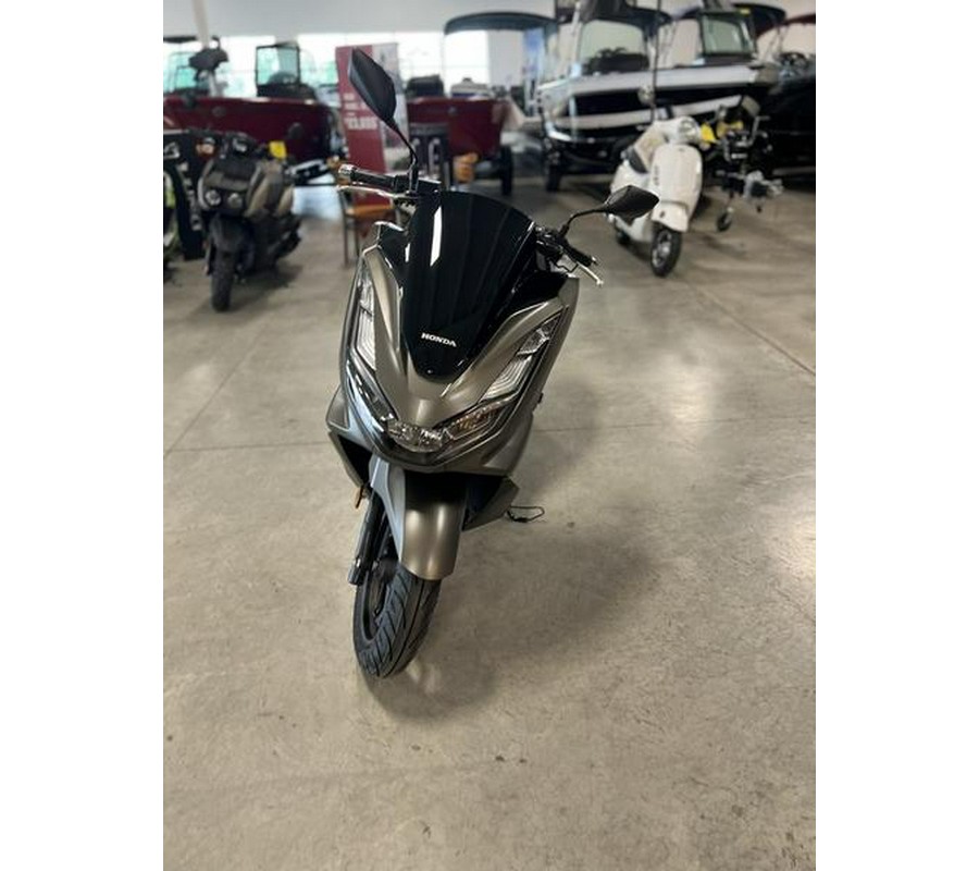 2024 Honda® PCX