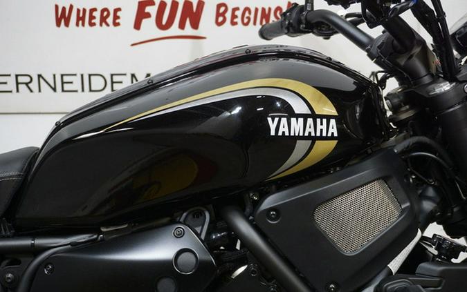 2025 Yamaha XSR 700