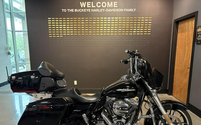 2016 Harley-Davidson® Street Glide® Vivid Black